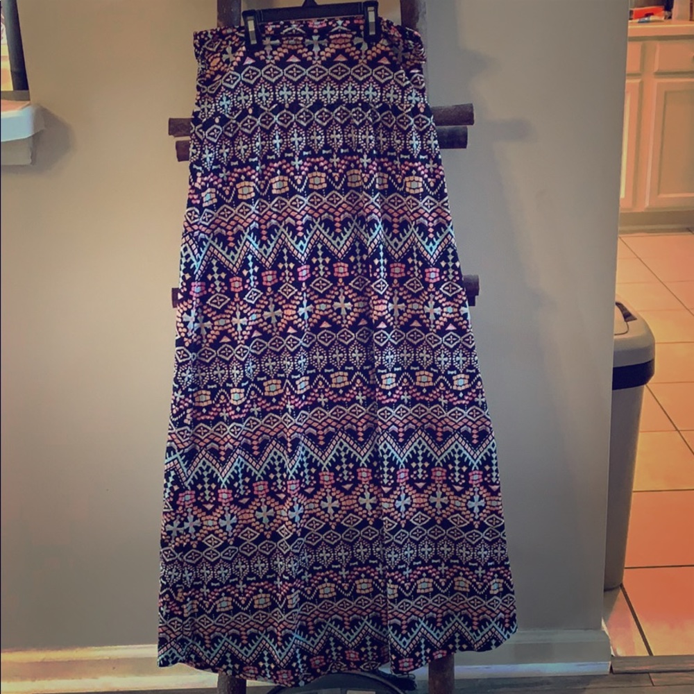 Ankle length stretch skirt